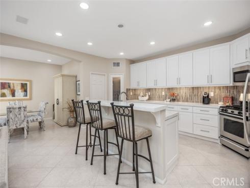 29  Roseville  , Irvine, CA