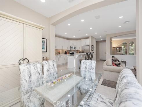 29  Roseville  , Irvine, CA