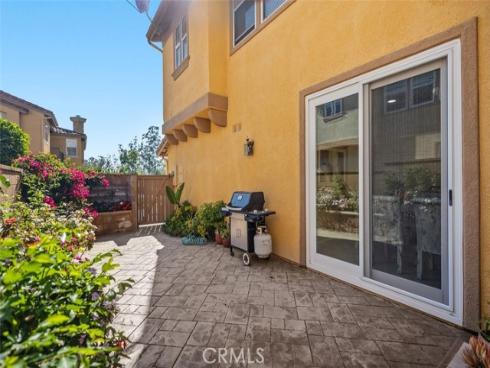 29  Roseville  , Irvine, CA