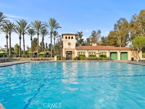 29  Roseville  , Irvine, CA