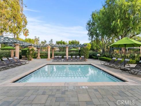 29  Roseville  , Irvine, CA