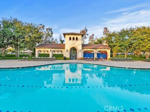 29  Roseville  , Irvine, CA