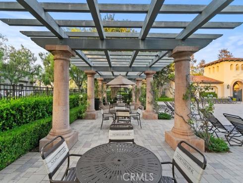 29  Roseville  , Irvine, CA