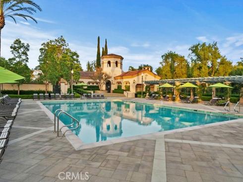 29  Roseville  , Irvine, CA