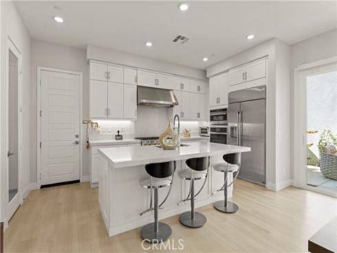 259  chorus  , Irvine, CA