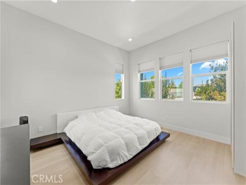 259  chorus  , Irvine, CA