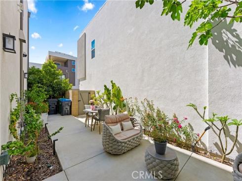 259  chorus  , Irvine, CA