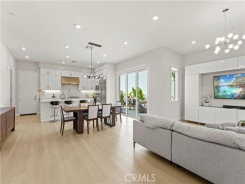 259  chorus  , Irvine, CA