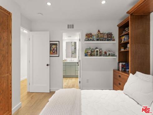 11  Rocky Knoll  12 , Irvine, CA