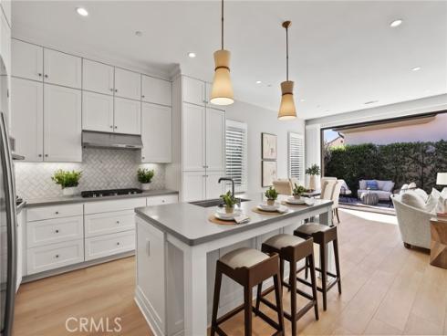 130  Donati  , Irvine, CA