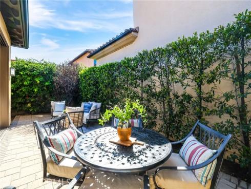 130  Donati  , Irvine, CA