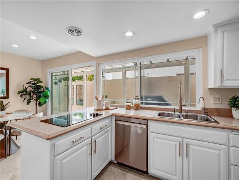 4061  Salacia  , Irvine, CA