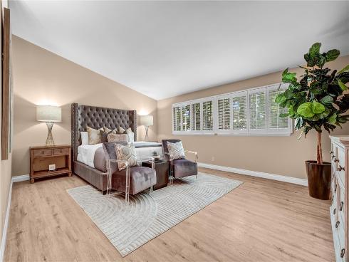 4061  Salacia  , Irvine, CA