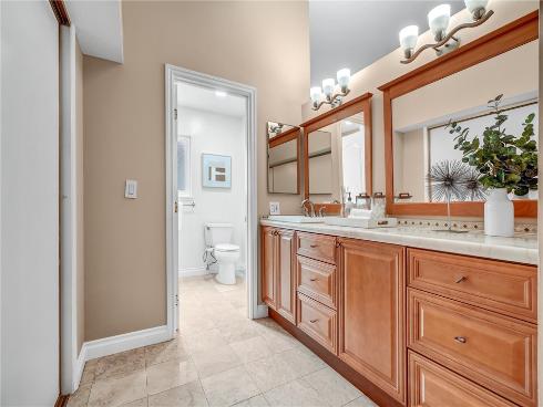 4061  Salacia  , Irvine, CA