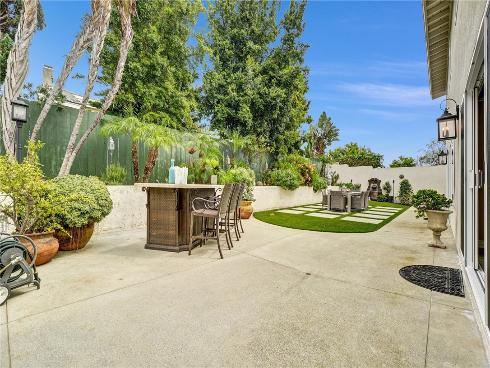 4061  Salacia  , Irvine, CA