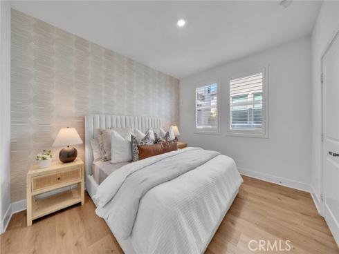 293  Lynx  , Irvine, CA