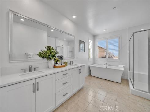 293  Lynx  , Irvine, CA