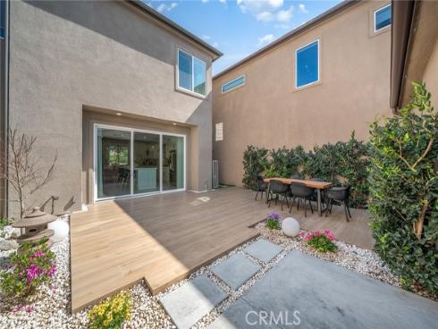 293  Lynx  , Irvine, CA