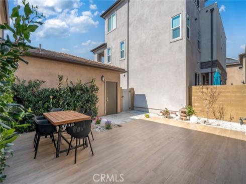 293  Lynx  , Irvine, CA