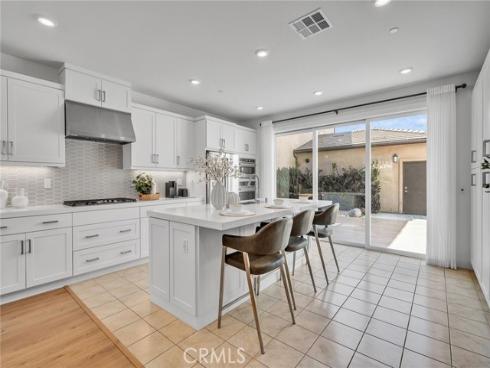 293  Lynx  , Irvine, CA