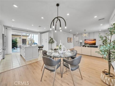 293  Lynx  , Irvine, CA