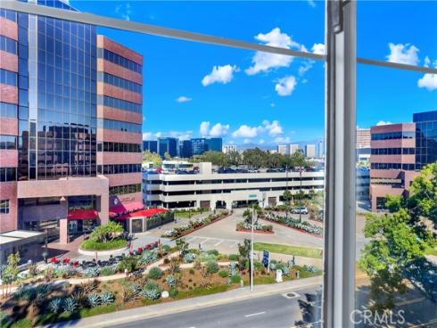 2253  Martin #410  , Irvine, CA