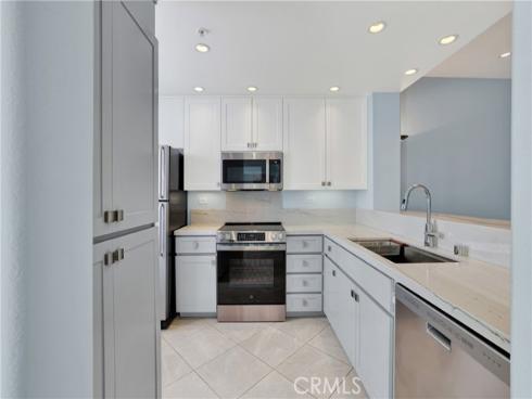 2253  Martin #410  , Irvine, CA