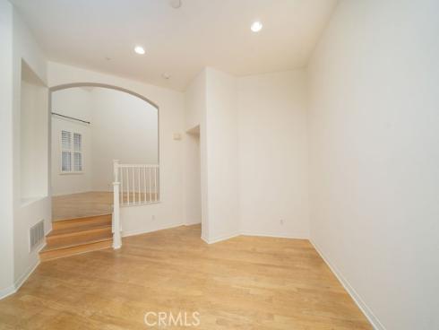 30  Burlingame  , Irvine, CA