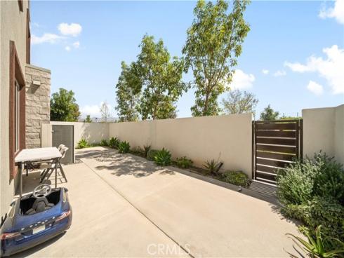 203  Lynx  , Irvine, CA