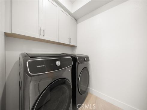 203  Lynx  , Irvine, CA