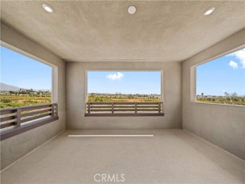 203  Lynx  , Irvine, CA