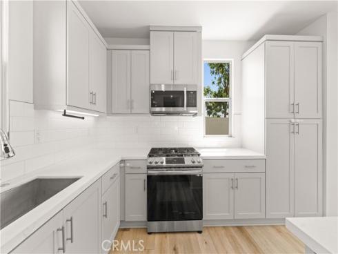 203  Lynx  , Irvine, CA