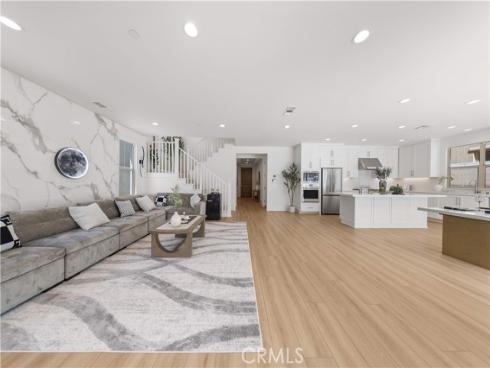 168  Somera  , Irvine, CA