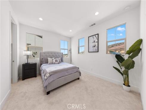 168  Somera  , Irvine, CA