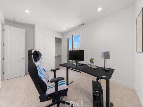 168  Somera  , Irvine, CA