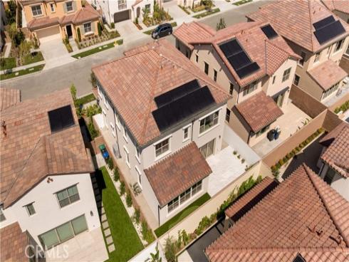168  Somera  , Irvine, CA