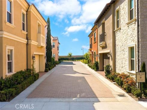 117  Petunia  , Irvine, CA