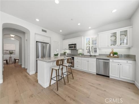 68  Pathstone  , Irvine, CA