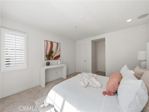 68  Pathstone  , Irvine, CA