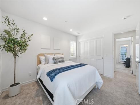 68  Pathstone  , Irvine, CA