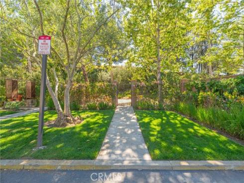 68  Pathstone  , Irvine, CA