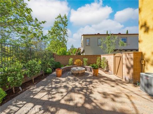 68  Pathstone  , Irvine, CA