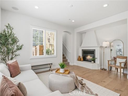 68  Pathstone  , Irvine, CA