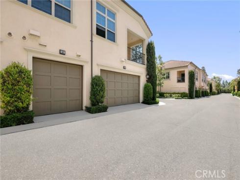 59  Kempton  , Irvine, CA