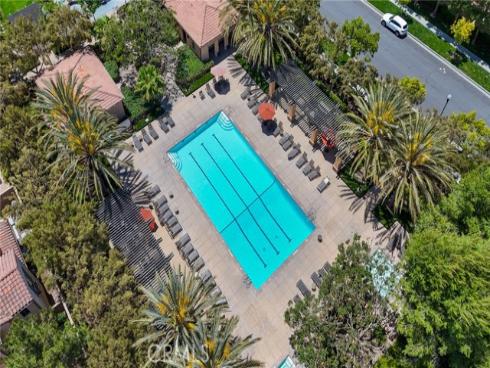 59  Kempton  , Irvine, CA