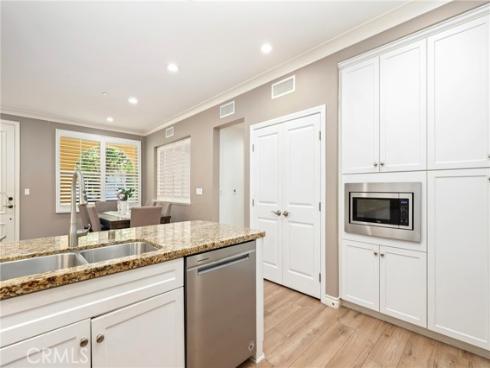 59  Kempton  , Irvine, CA