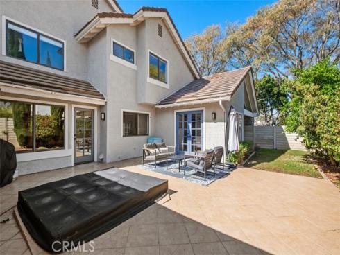 453 E Yale  , Irvine, CA