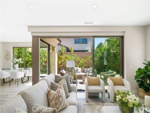 116  Tritone  , Irvine, CA