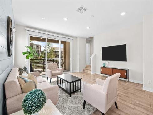 218  Keeper  , Irvine, CA