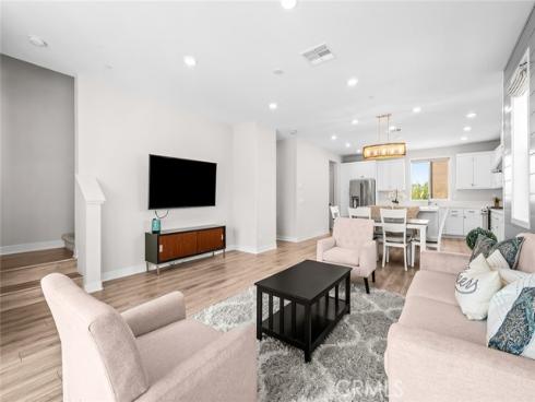 218  Keeper  , Irvine, CA